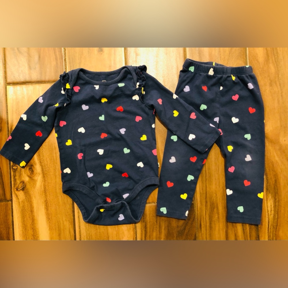 Baby GAP Hearts matching set / 12-18 months / Valentine’s Day